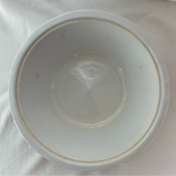 Vintage Antique Blue and White Chinese Ceramic Pot - Picture 6 of 6